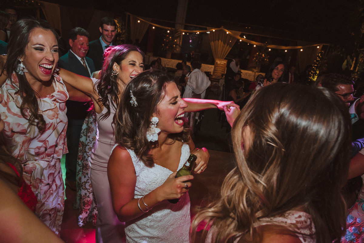 Boda matrimonio wedding novia novias novios previa maquillaje makeup preparativos feliz amor love  vestido zapatos dress fotografa fotografa de bodas peru argentina photographer bride husband baile primer baile dance pary fiesta  sesión fotos amigos 