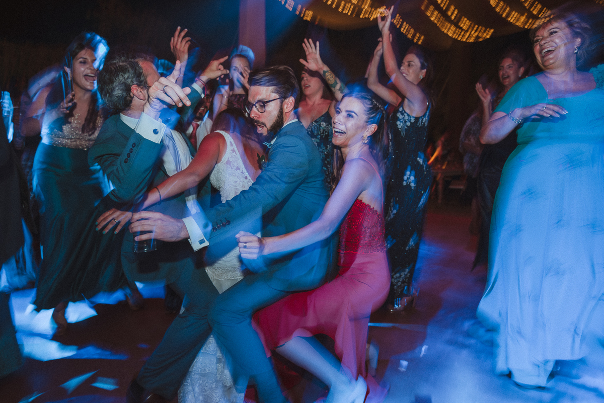 Boda matrimonio wedding novia novias novios previa maquillaje makeup preparativos feliz amor love  vestido zapatos dress fotografa fotografa de bodas peru argentina photographer bride husband baile primer baile dance pary fiesta  sesión fotos amigos 