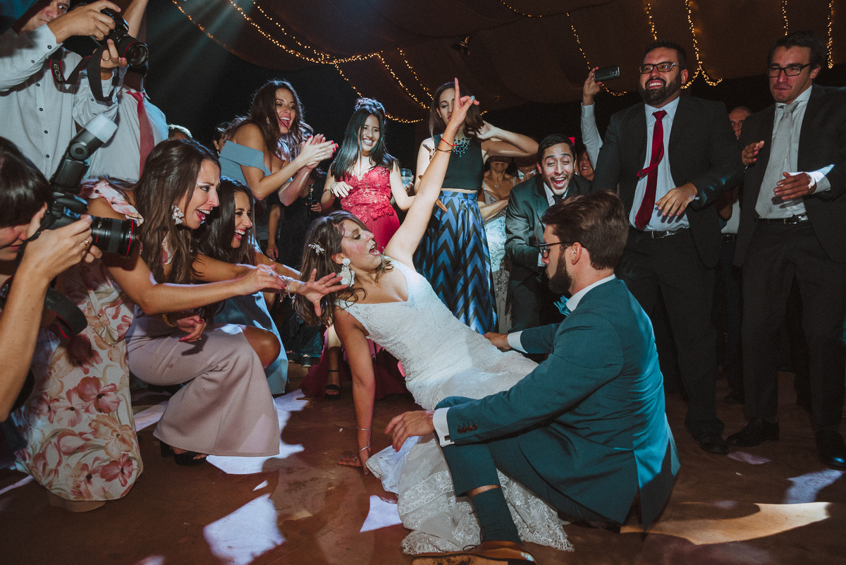 Boda matrimonio wedding novia novias novios previa maquillaje makeup preparativos feliz amor love  vestido zapatos dress fotografa fotografa de bodas peru argentina photographer bride husband baile primer baile dance pary fiesta  sesión fotos amigos 