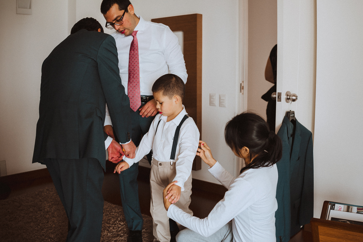 Boda matrimonio wedding novia novias novios previa maquillaje makeup preparativos feliz amor love  vestido zapatos dress fotografa fotografa de bodas peru argentina photographer bride husband baile primer baile dance pary fiesta  sesión fotos amigos  niño