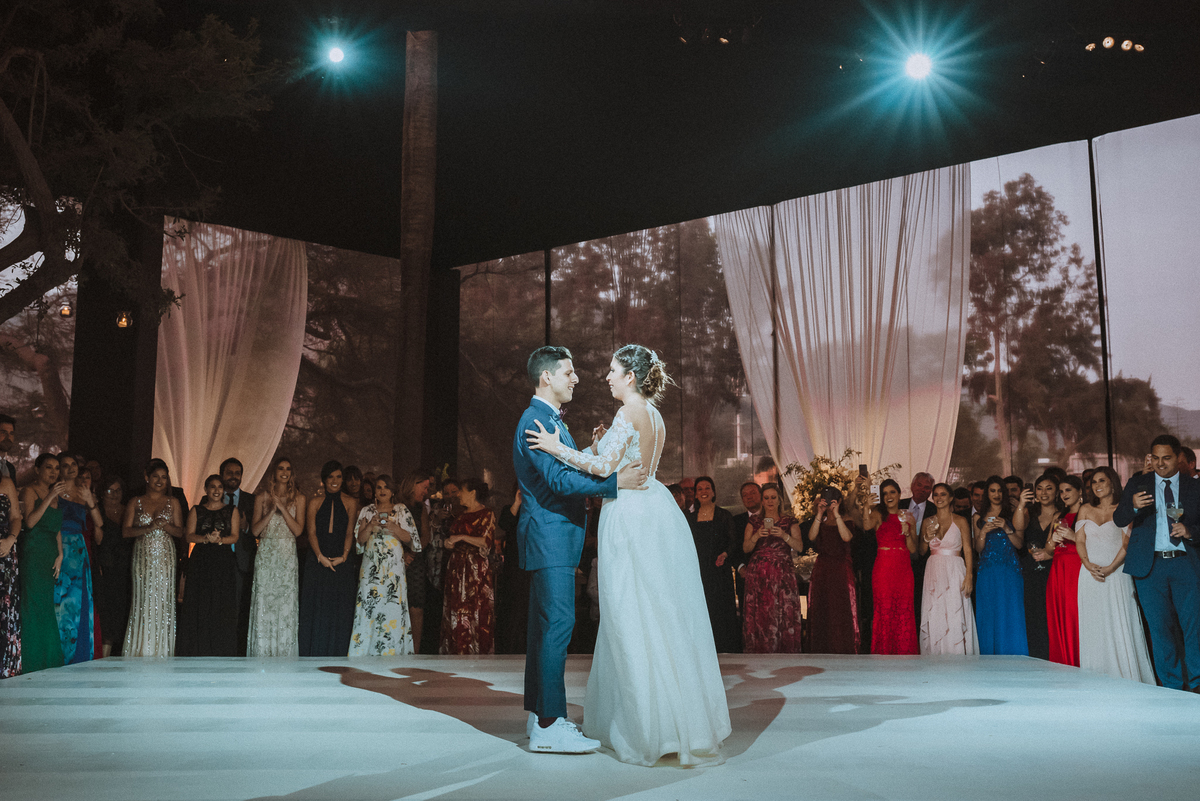 primer baile dance first dance ellos novias emocionadas novios  alejandra ramos felices feliz love amor wedding boda fiesta party