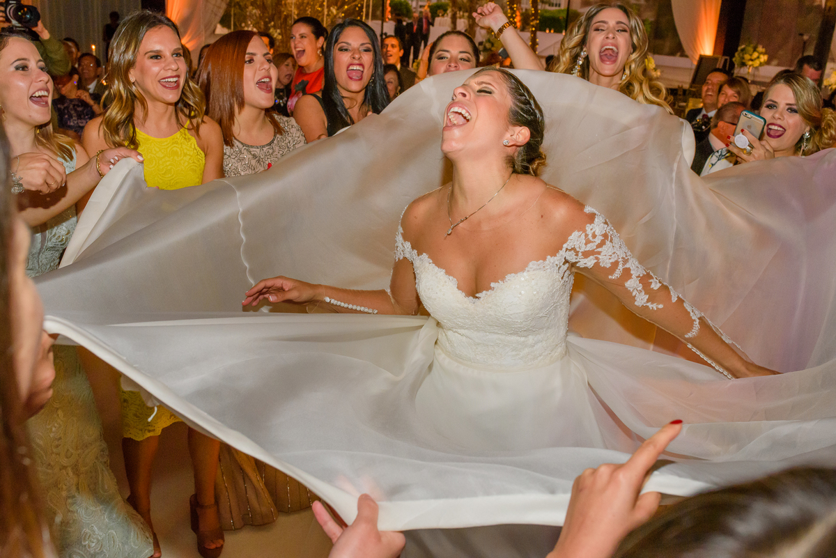 Boda matrimonio wedding novia novias novios previa alejandra ramos  feliz amor love  dress fotografa fotografa de bodas peru argentina photographer bride husband baile primer baile dance pary fiesta  sesión fotos amigos 