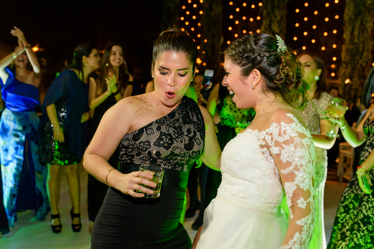 Boda matrimonio wedding novia novias novios previa maquillaje makeup preparativos feliz amor love  vestido zapatos dress fotografa fotografa de bodas peru argentina photographer bride husband baile primer baile dance pary fiesta  sesión fotos amigos 