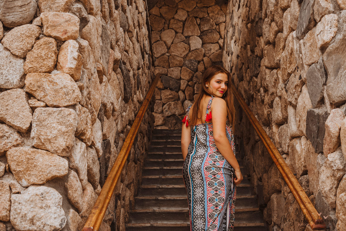 Retrato portrait bella sesión fotos fotografa joven buena paisaje argentina salta peru lima soñada photography photo sesión exterior ella chicas chicos feliz amor love fotografía fotógrafos libre 