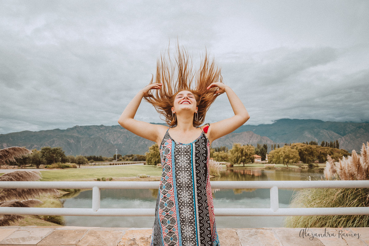 Retrato portrait bella sesión fotos fotografa joven buena paisaje alejandra ramos fotografia argentina salta peru lima soñada photography photo sesión exterior ella chicas chicos feliz amor love fotografía fotógrafos libre colorada