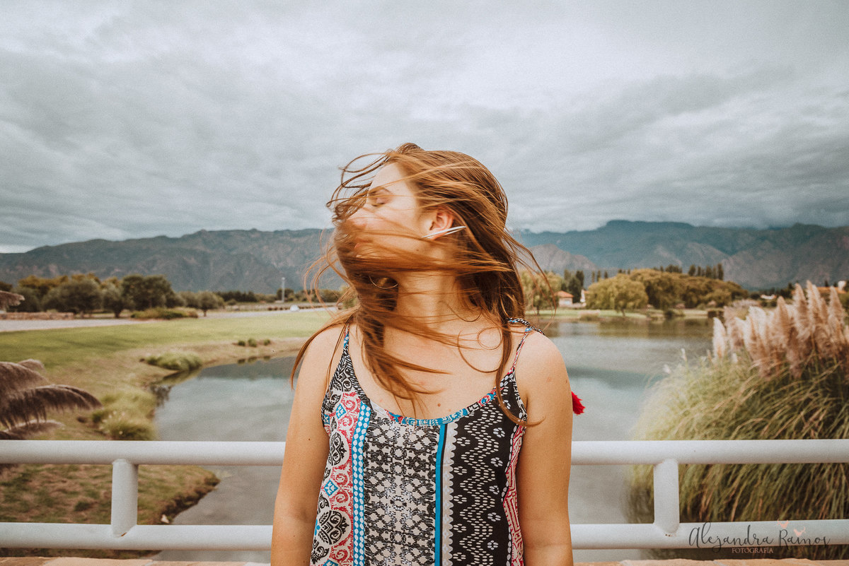 Retrato portrait bella sesión fotos fotografa joven buena paisaje alejandra ramos fotografia argentina salta peru lima soñada photography photo sesión alejandra ramos fotografa exterior ella chicas chicos feliz amor love fotografía fotógrafos libre 