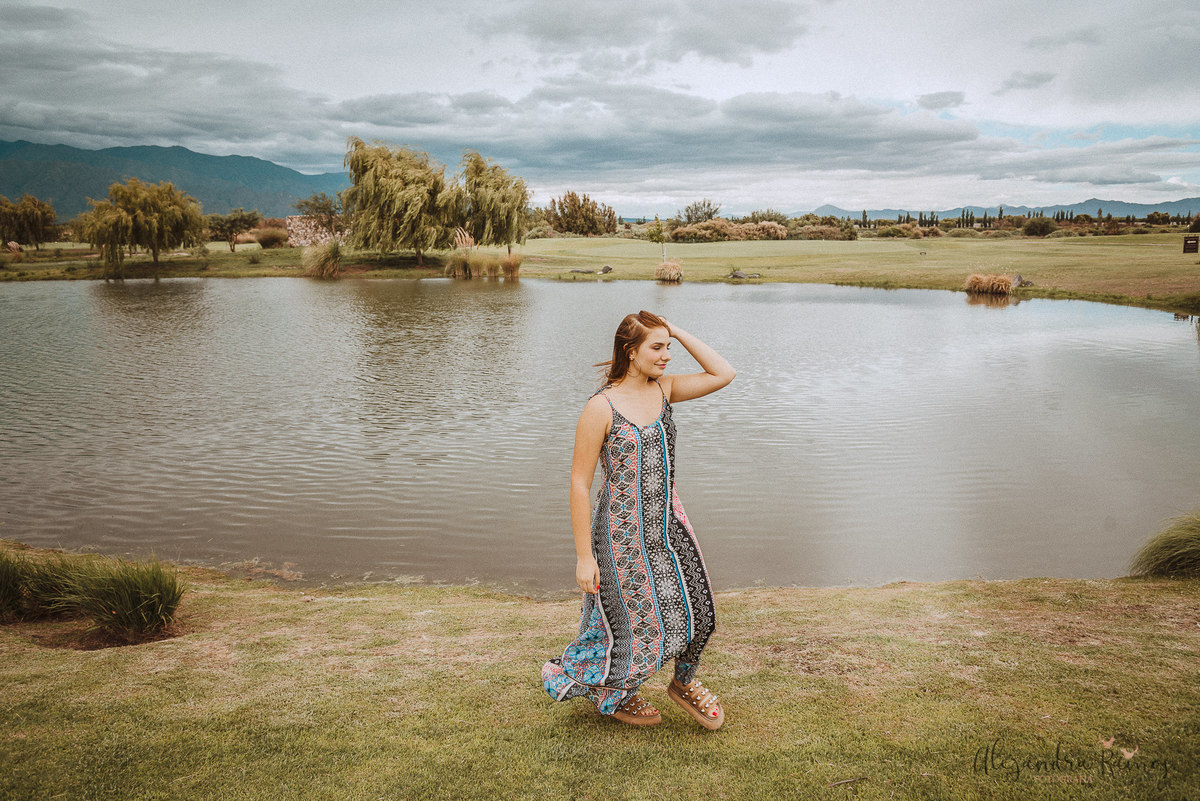 Retrato portrait bella sesión fotos fotografa joven buena paisaje argentina salta peru lima soñada photography photo sesión exterior ella chicas chicos feliz amor love fotografía fotógrafos libre 