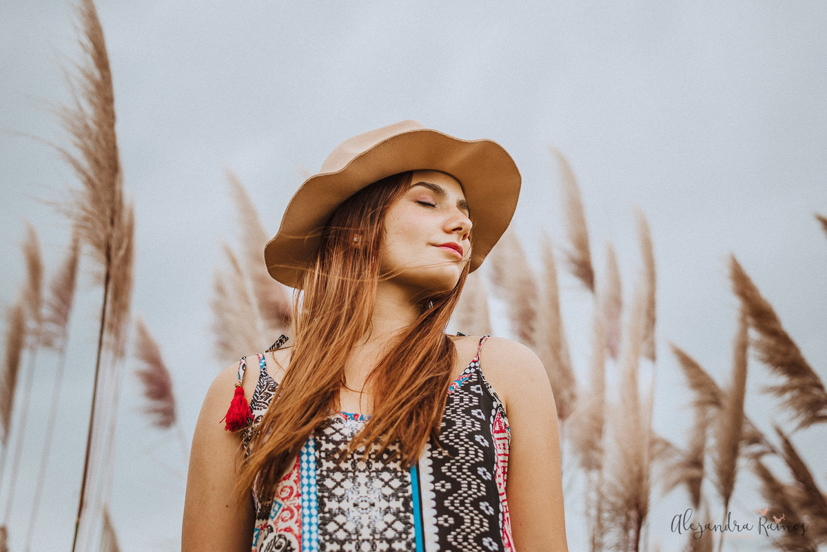Retrato portrait bella sesión fotos fotografa joven buena paisaje alejandra ramos frias argentina salta peru lima soñada photography photo sesión exterior ella chicas chicos feliz amor love fotografía fotógrafos libre 