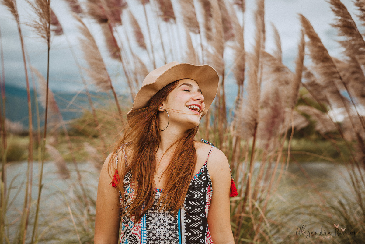 Retrato portrait bella sesión fotos fotografa joven buena paisaje alejandra ramos frias argentina salta peru lima soñada photography photo sesión exterior ella chicas chicos feliz amor love fotografía fotógrafos libre 