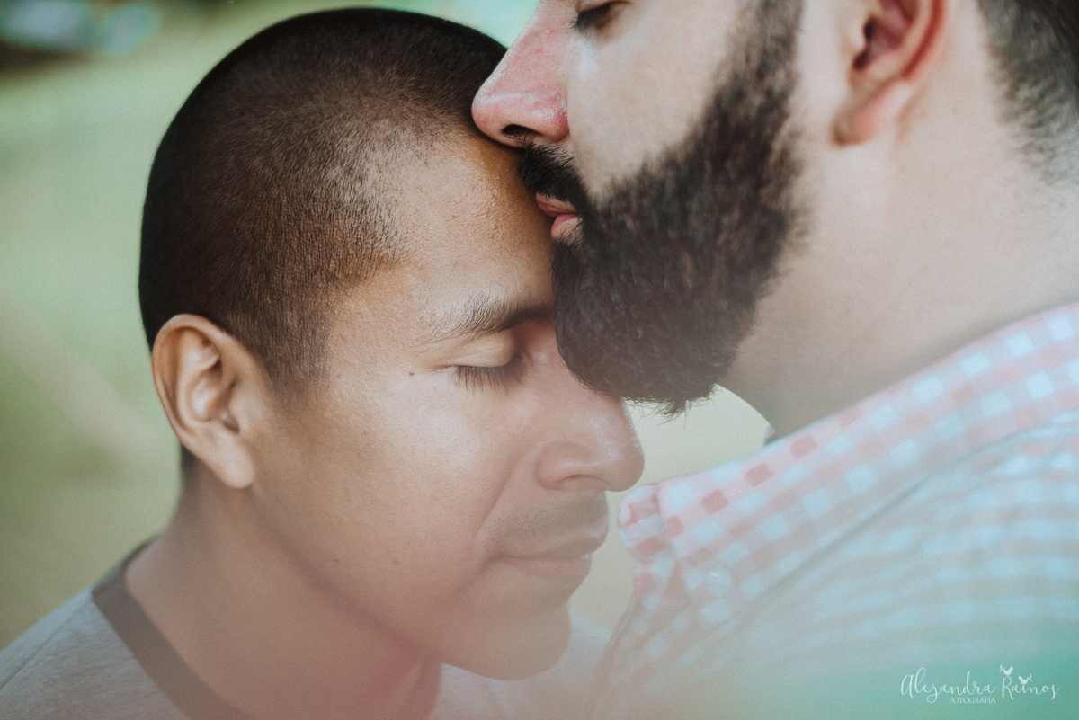 Retrato portrait bella sesión fotos fotografa joven buena paisaje argentina salta peru lima soñada photography photo sesión exterior  chicos feliz amor love fotografía fotógrafos libre gay igualdad sexo novios pareja juntos