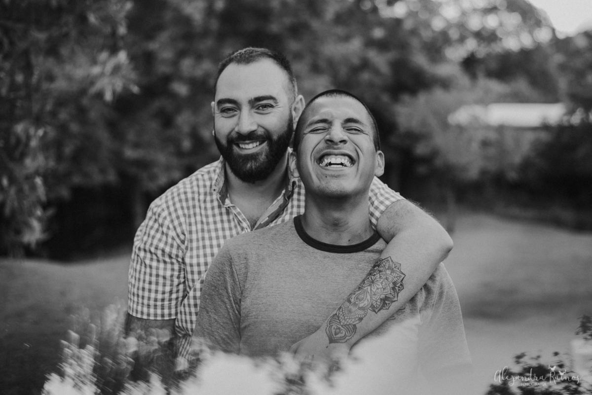 Retrato portrait bella sesión fotos fotografa joven buena paisaje argentina salta peru lima soñada photography photo sesión exterior  chicos feliz amor love fotografía fotógrafos libre gay igualdad sexo novios pareja juntos