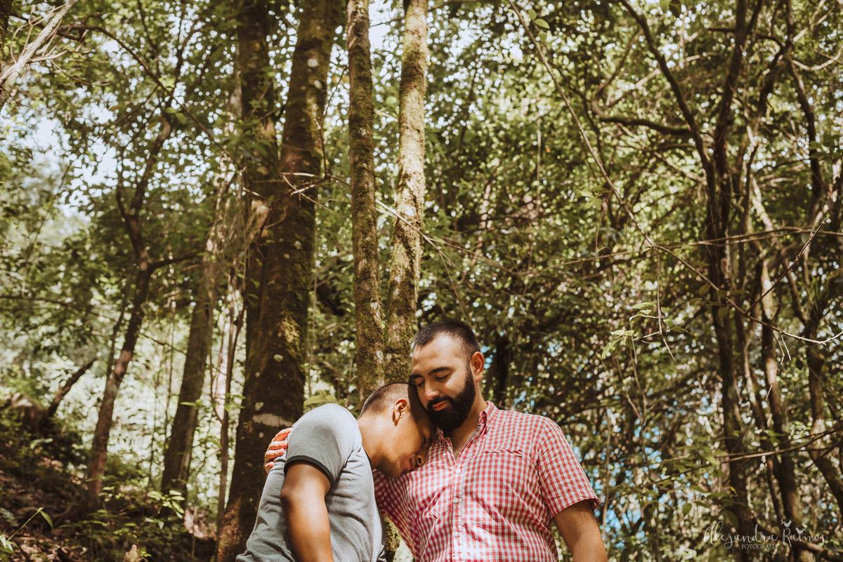 Retrato portrait bella sesión fotos fotografa joven buena paisaje argentina salta peru lima soñada photography photo sesión exterior  chicos feliz amor love fotografía fotógrafos libre gay igualdad sexo novios pareja juntos