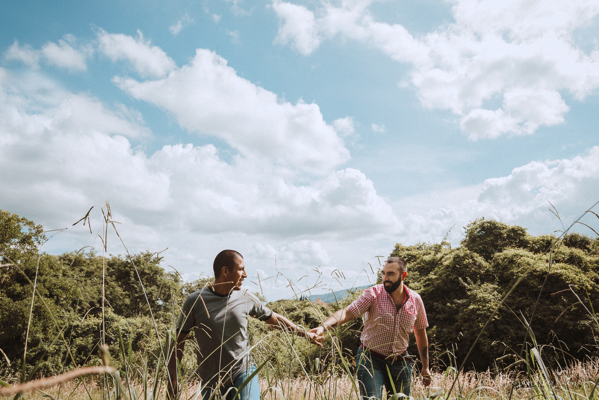 Retrato portrait bella sesión fotos fotografa joven buena paisaje argentina salta peru lima soñada photography photo sesión exterior  chicos feliz amor love fotografía fotógrafos libre gay igualdad sexo novios pareja juntos