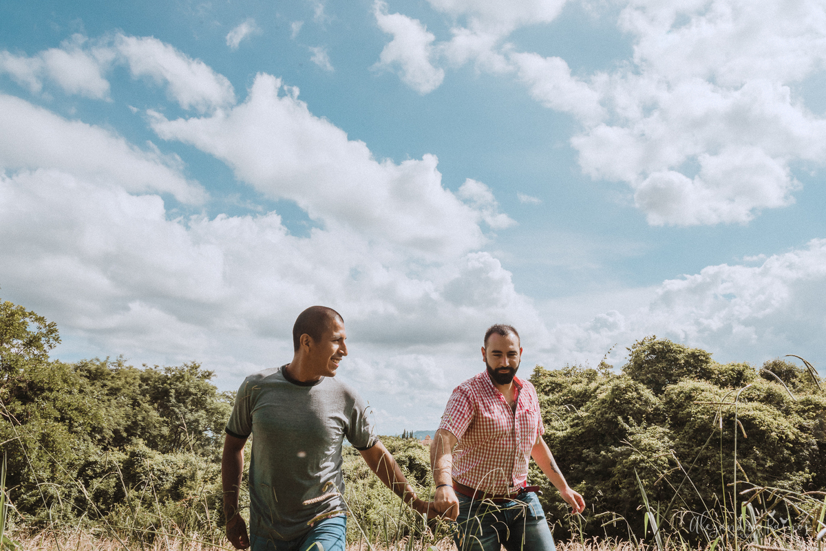 Retrato portrait bella sesión fotos fotografa joven buena paisaje argentina salta peru lima soñada photography photo sesión exterior  chicos feliz amor love fotografía fotógrafos libre gay igualdad sexo novios pareja juntos