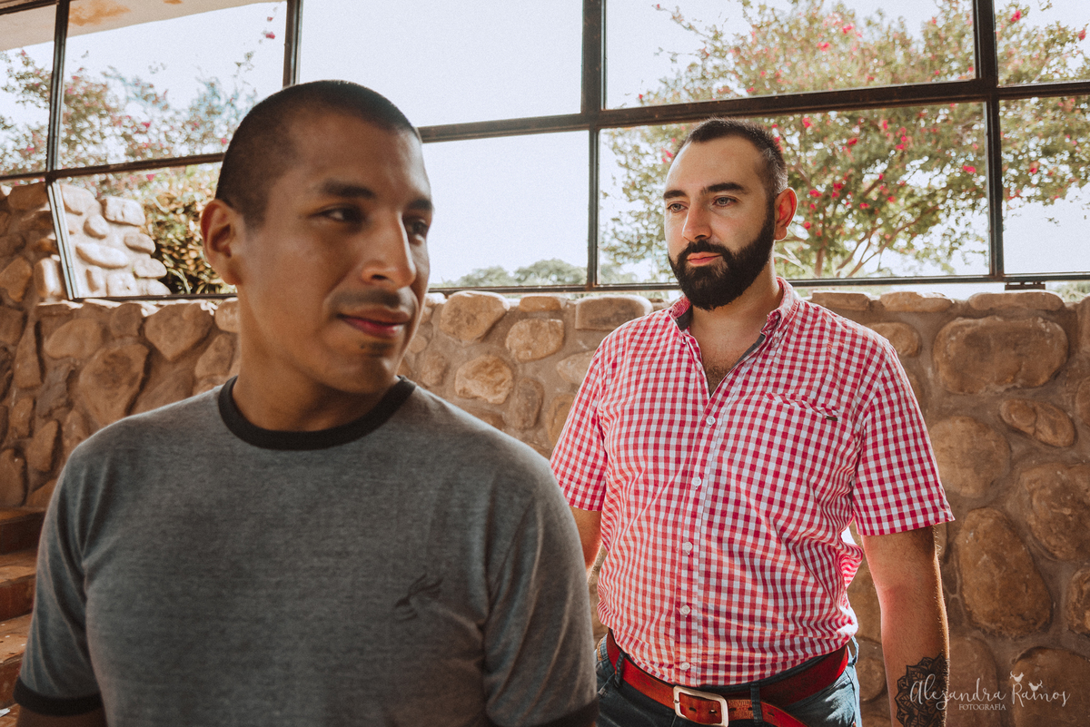 Retrato portrait bella sesión fotos fotografa joven buena paisaje argentina salta peru lima soñada photography photo sesión exterior  chicos feliz amor love fotografía fotógrafos libre gay igualdad sexo novios pareja juntos