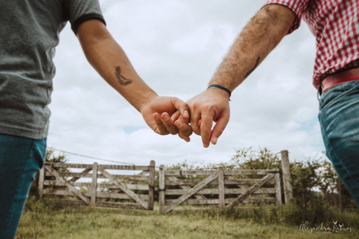 Retrato portrait bella sesión fotos fotografa joven buena paisaje argentina salta peru lima soñada photography photo sesión exterior  chicos feliz amor love fotografía fotógrafos libre gay igualdad sexo novios pareja juntos