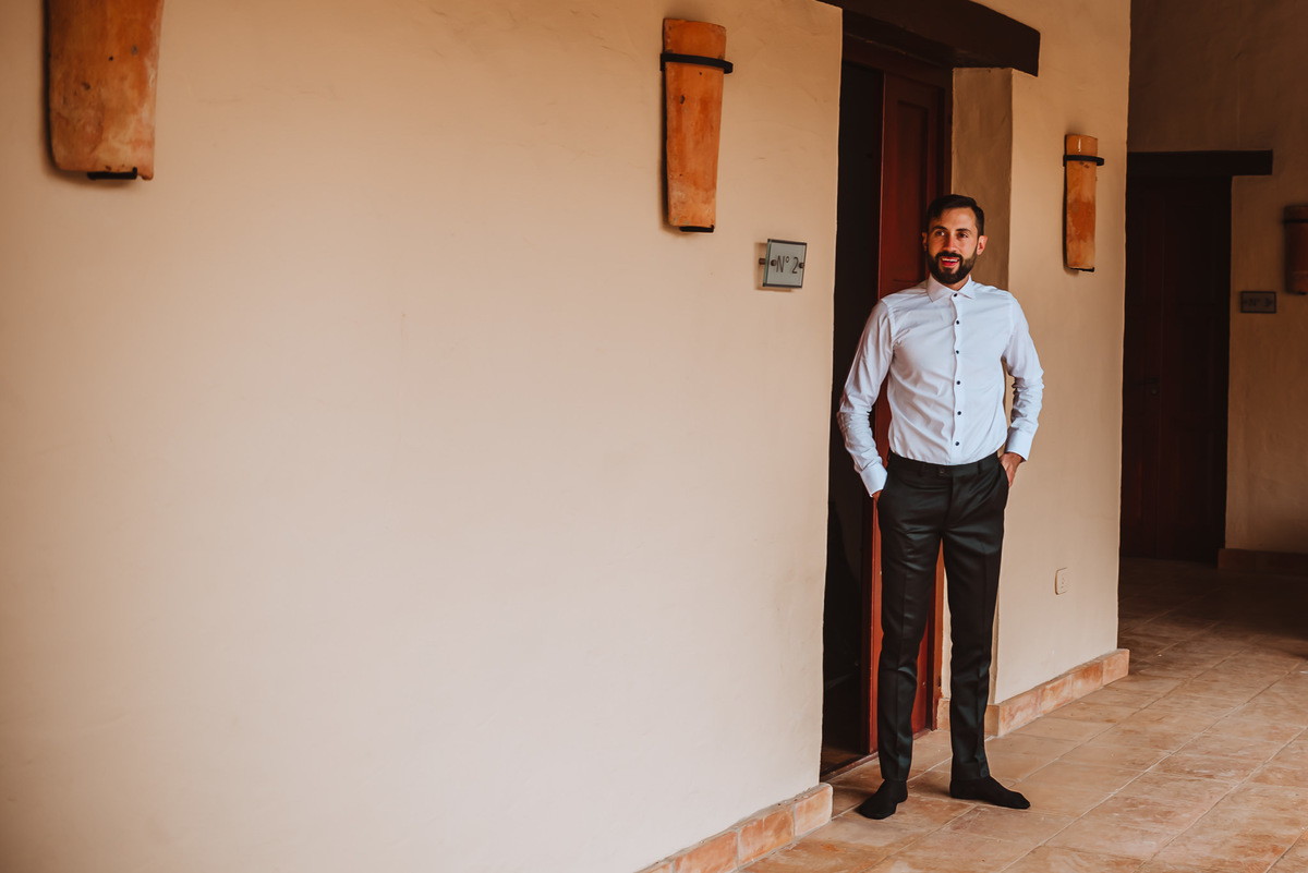 novio en preparativos