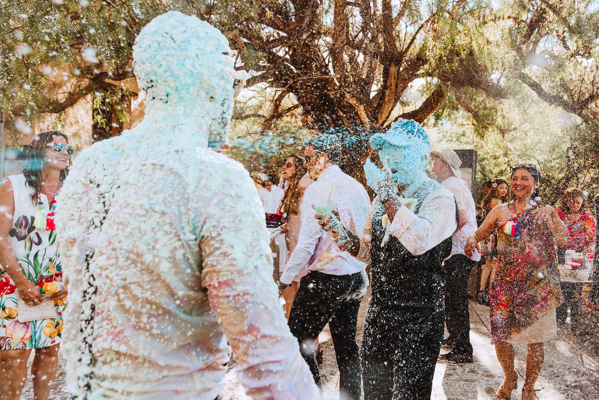 amigos invitados novio nieve carnaval fiesta diversion alegria