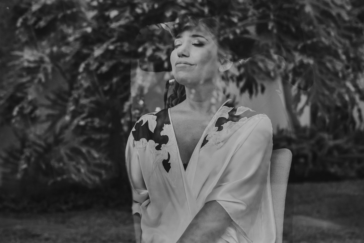 novia peruana, fotografa de bodas , blanco y negro, novia con estilo , novia feliz , make up, preparativos, previa, alejandra ramos fotografia