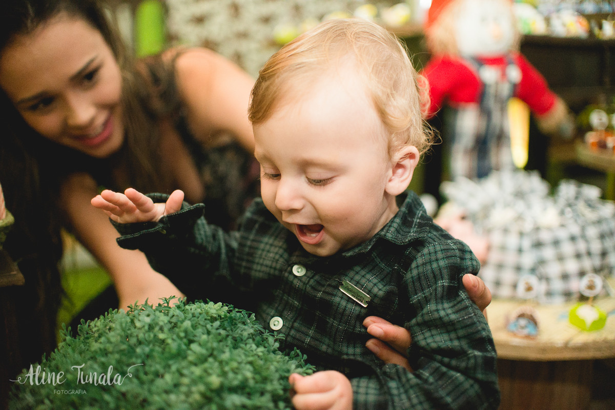 aniversário infantil de 1 aninho do Mario Henrique que aconteceu em fruteiras nova, Vargem Alta, ES. Festa com tema fazendinha com decoraçaõ de Jovana Donna.