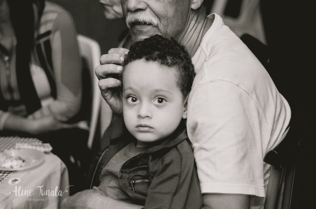 aniversário infantil de 1 aninho do Mario Henrique que aconteceu em fruteiras nova, Vargem Alta, ES. Festa com tema fazendinha com decoraçaõ de Jovana Donna.