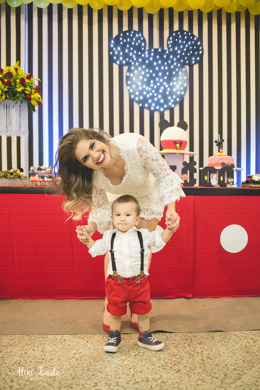 fotografia de aniversário infantil, aniversário infantil, Mickey, tema Mickey, decoração Mickey, Cachoeiro de Itapemirim, ES, Jaraguá Tenis Clube, smash the cake, fotografia infantil