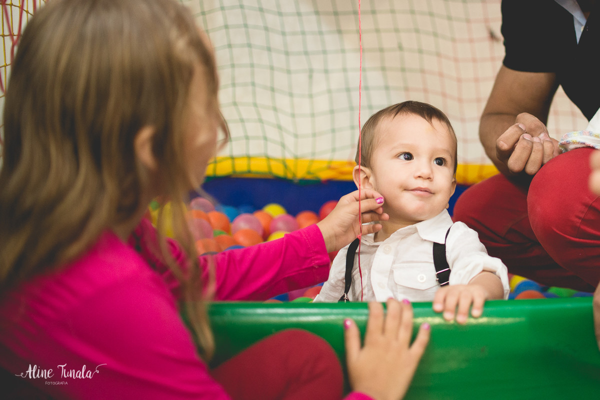 fotografia de aniversário infantil, aniversário infantil, Mickey, tema Mickey, decoração Mickey, Cachoeiro de Itapemirim, ES, Jaraguá Tenis Clube, smash the cake, fotografia infantil