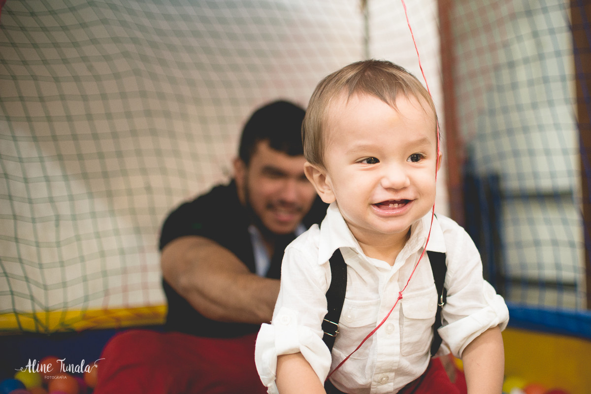 fotografia de aniversário infantil, aniversário infantil, Mickey, tema Mickey, decoração Mickey, Cachoeiro de Itapemirim, ES, Jaraguá Tenis Clube, smash the cake, fotografia infantil