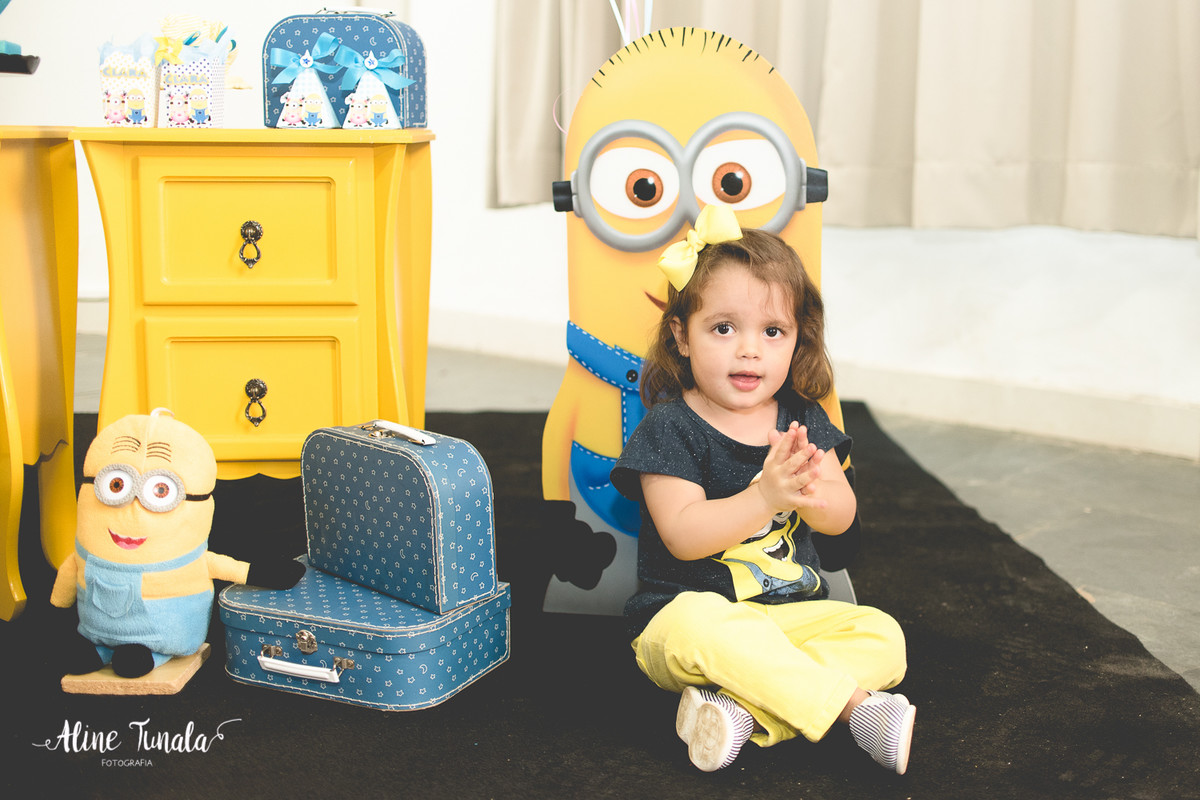 Festa na escola, minions, festinha na escola, 2 anos, fotografia infantil, fotografia de festa, fotografia de aniversário, Mimos e Delícias, decoração de festa infantil, minions para meninas