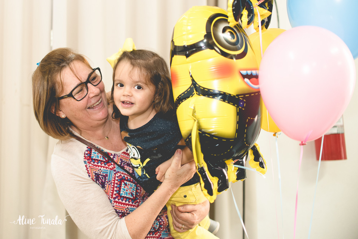 Festa na escola, minions, festinha na escola, 2 anos, fotografia infantil, fotografia de festa, fotografia de aniversário, Mimos e Delícias, decoração de festa infantil, minions para meninas