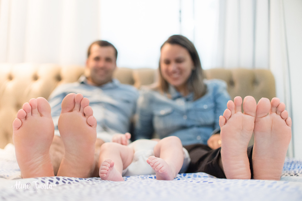 ensaio em casa, fotos em casa, ensaio lifestyle, lifestyle, fotografia infantil, acompanhamento de bebês, cachoeiro de itapemirim