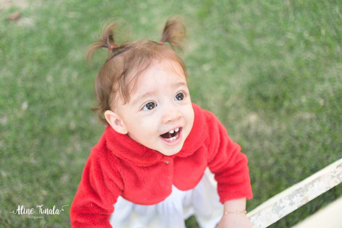 Smash the Cake, destruindo o bolo, ensaio infantil, fotografia infantil, 1 ano, 1 aninho, sítio moitão, cachoeiro de itapemirim
