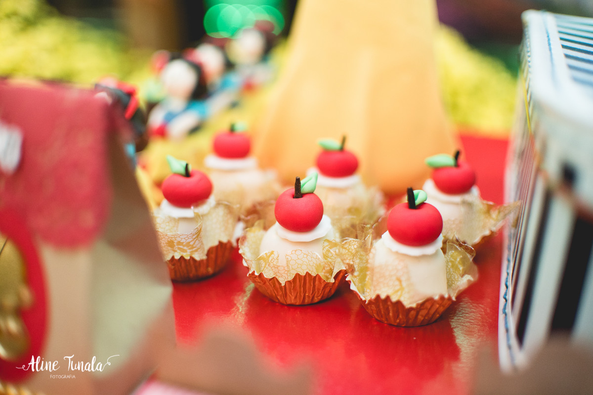 aniversário infantil, branca de neve, aniversário branca de neve, 2 anos, fotografia infantil, fotografia de aniversário, cachoeiro de itapemirim, mimos e delicias