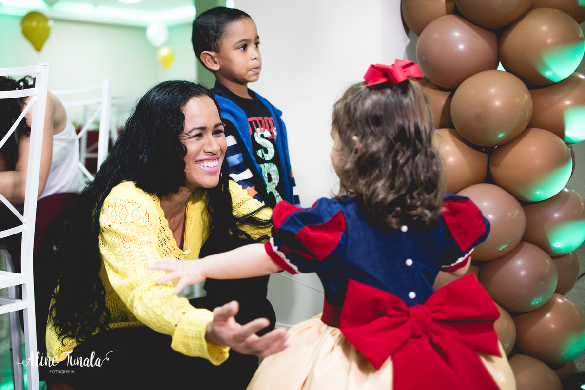 aniversário infantil, branca de neve, aniversário branca de neve, 2 anos, fotografia infantil, fotografia de aniversário, cachoeiro de itapemirim, mimos e delicias