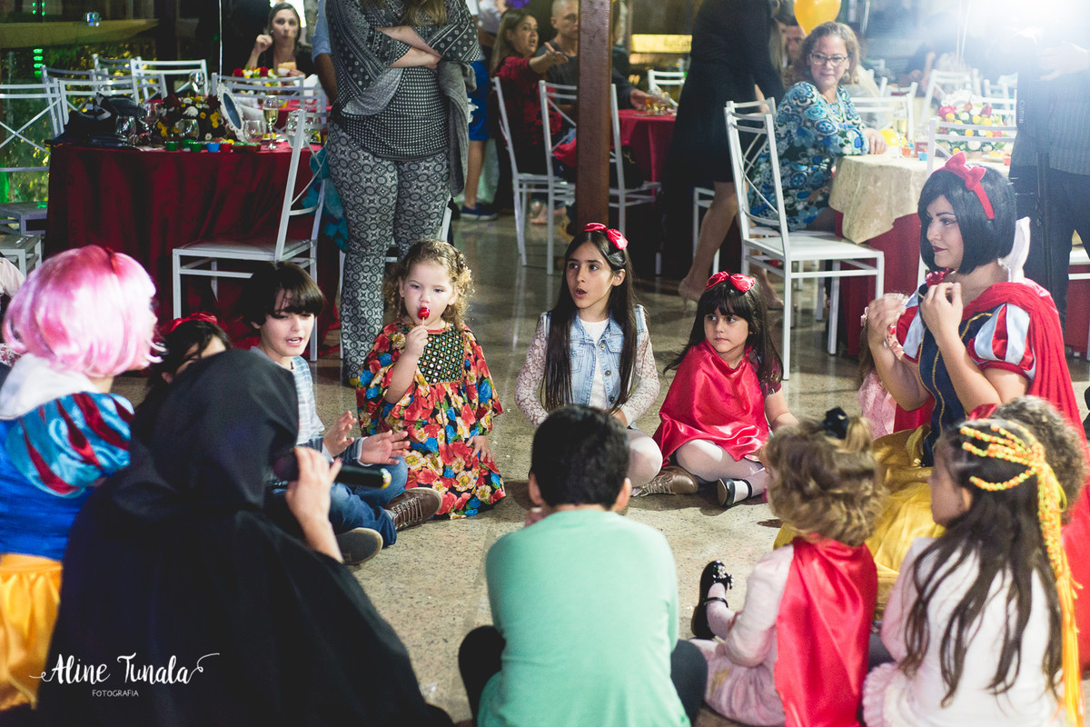 aniversário infantil, branca de neve, aniversário branca de neve, 2 anos, fotografia infantil, fotografia de aniversário, cachoeiro de itapemirim, mimos e delicias
