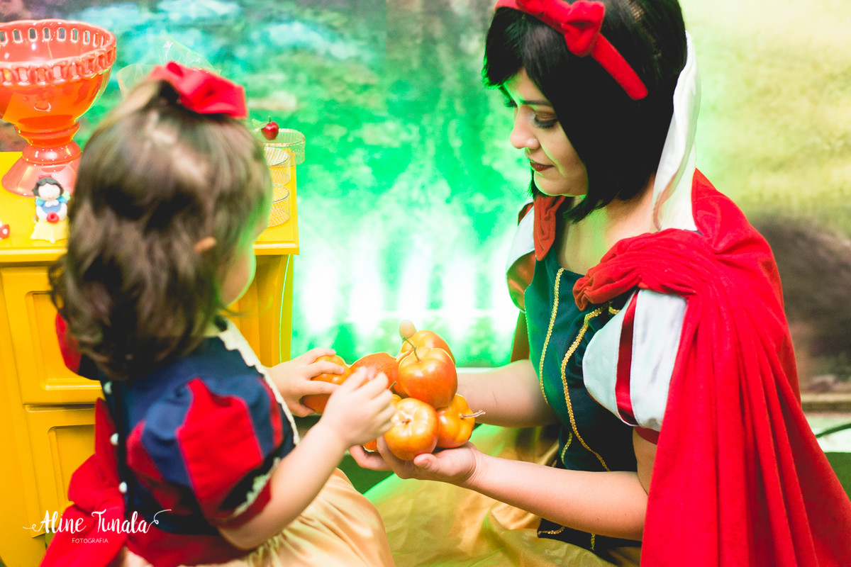 aniversário infantil, branca de neve, aniversário branca de neve, 2 anos, fotografia infantil, fotografia de aniversário, cachoeiro de itapemirim, mimos e delicias