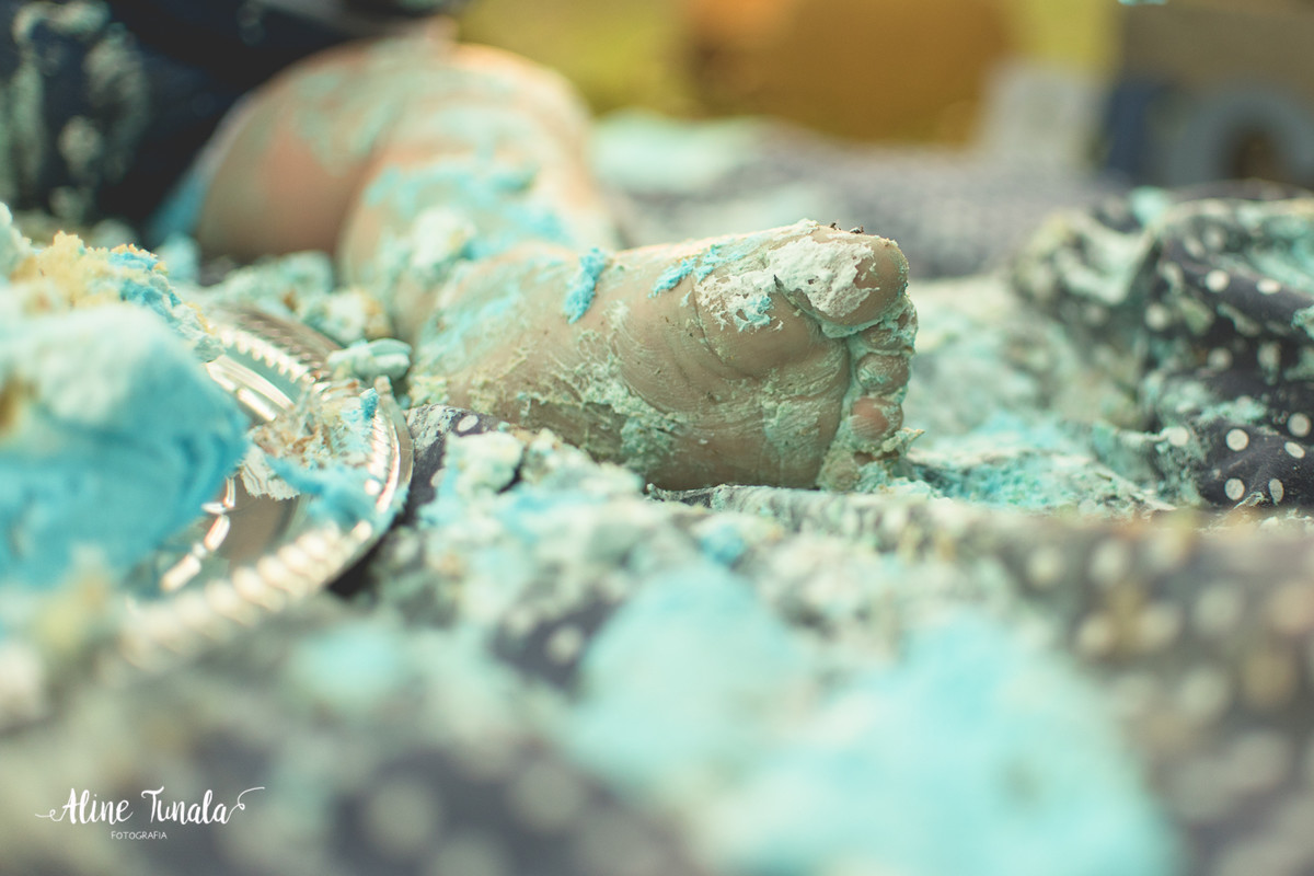 Smash the Cake, 1 ano, 1 aninho, destruindo o bolo, ensaio infantil, aniversário infantil, cachoeiro, fotografia infantil