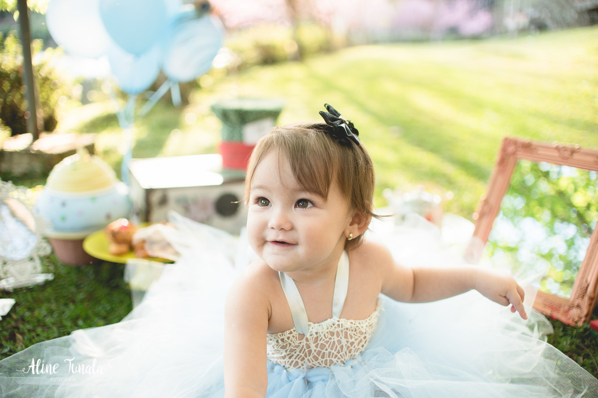 ensaio temático, alice no país das maravilhas, cachoeiro, vargem alta, ensaio infantil, sessão infantil, aniversário infantil, 1 ano, 1 aninho, smash the cake, fotografia infantil, ensaio família