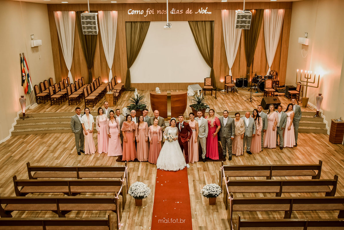 padrinhos dos noivos na igreja