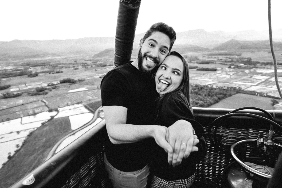 aventureiros em praia grande