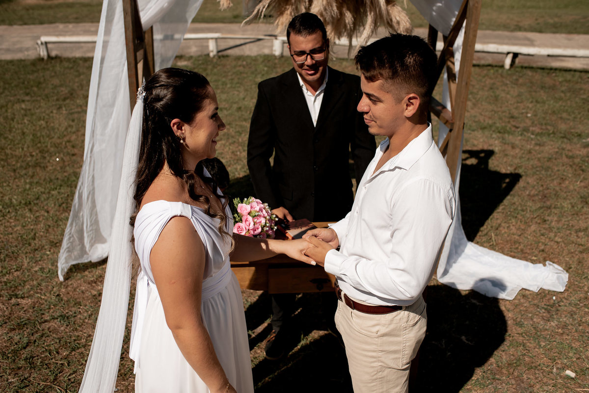 casamento na praia ao ar livre 