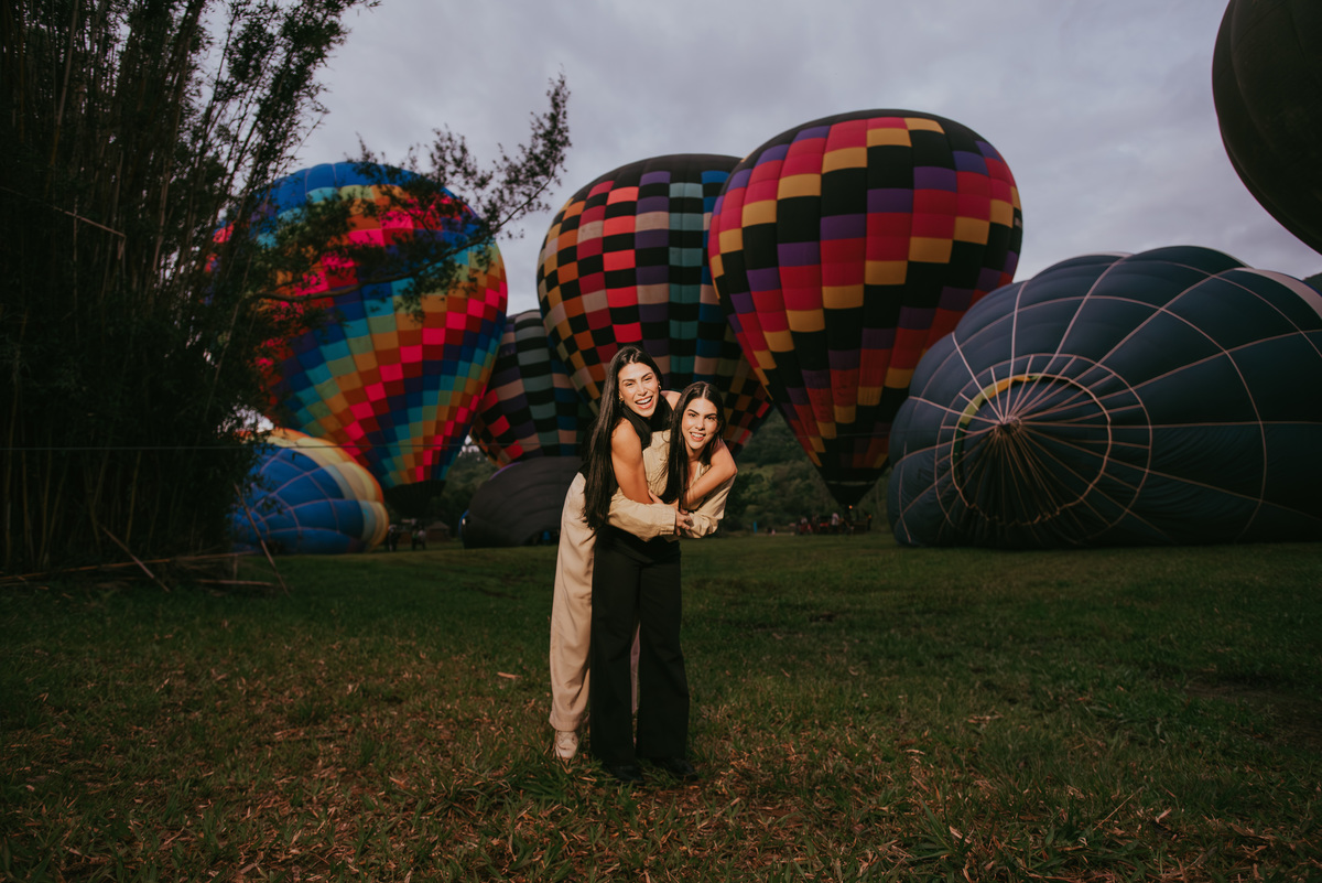 decolagem de balões em praia grande sc