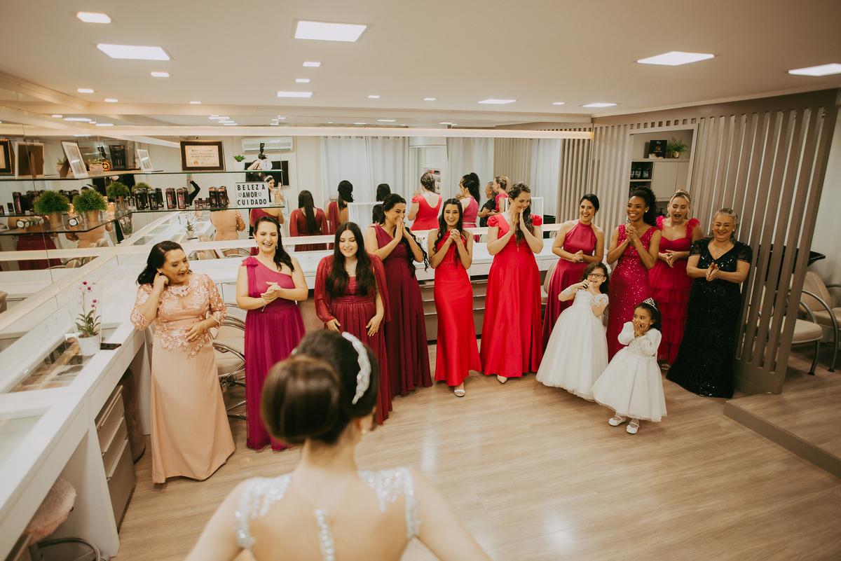 making of do noiva, reação das madrinhas ao ver a noiva