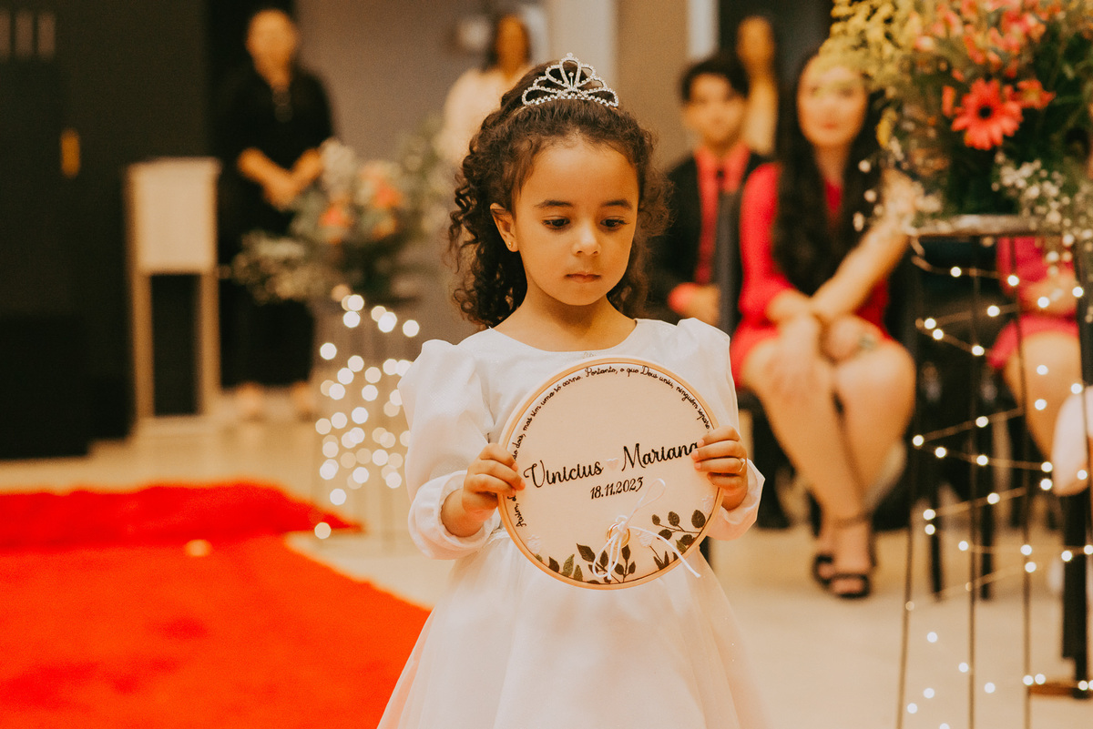 entrada das alianças, entrada da noivinha, casamento em capão da canoa RS, fotógrafos de casamento 