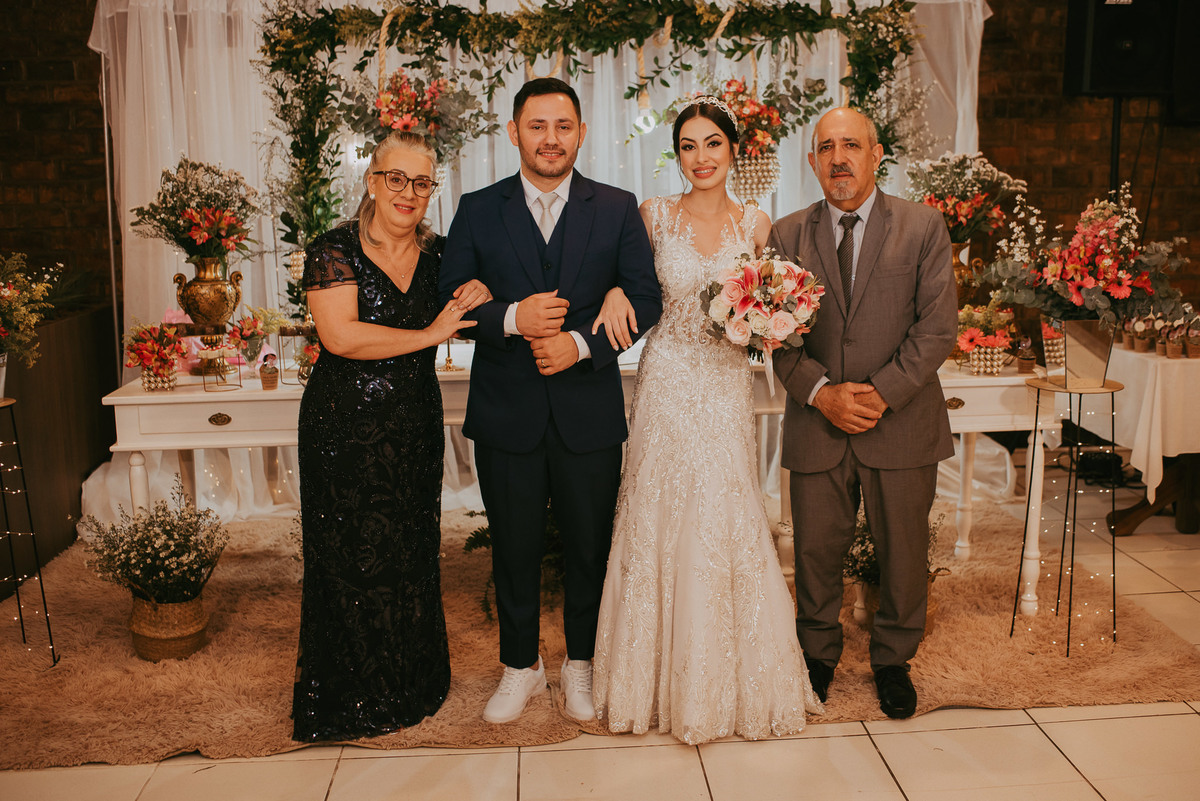 casamento em capão da canoa RS, fotógrafos de casamento, fotos dos noivos , recepção de casamento, fotos com os pais 