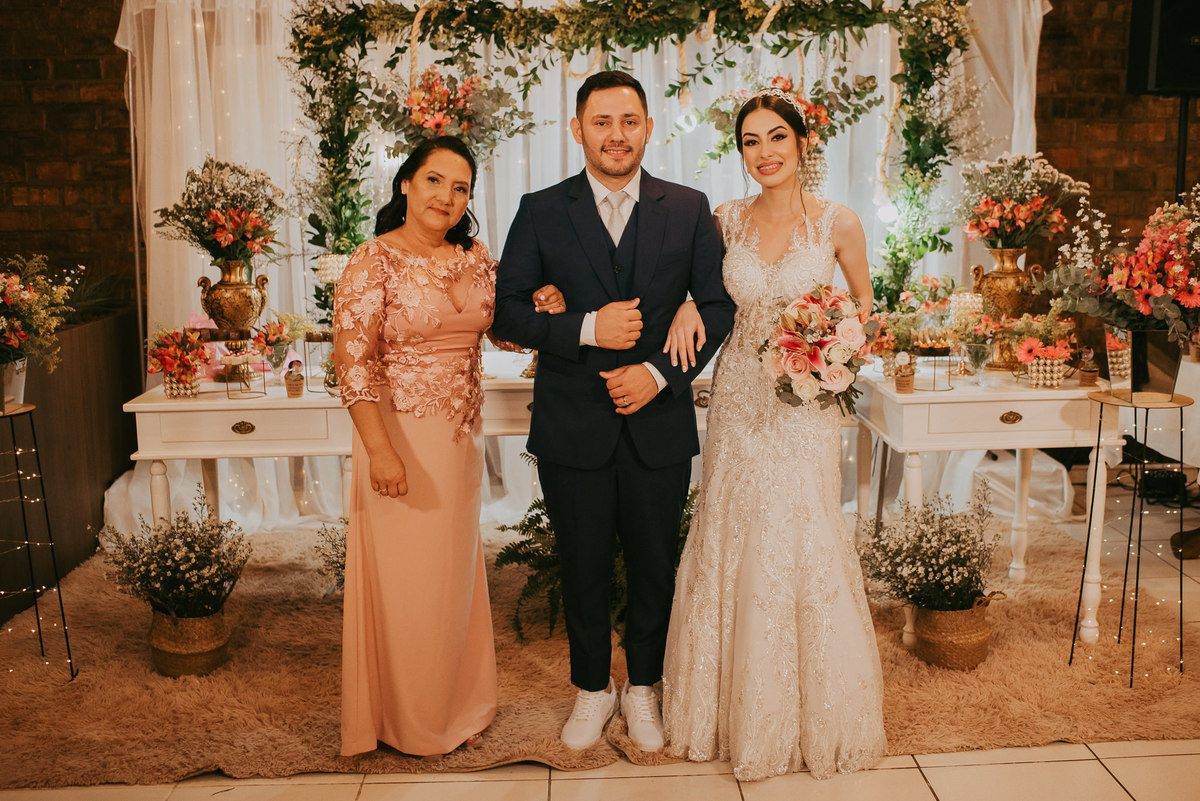 casamento em capão da canoa RS, fotógrafos de casamento, fotos dos noivos , recepção de casamento, fotos com os pais 