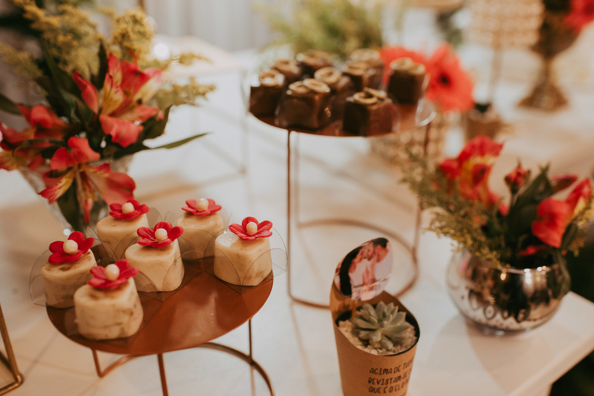 casamento em capão da canoa RS, fotógrafos de casamento, fotos dos noivos , recepção de casamento, fotos com os pais , decoração de casamento