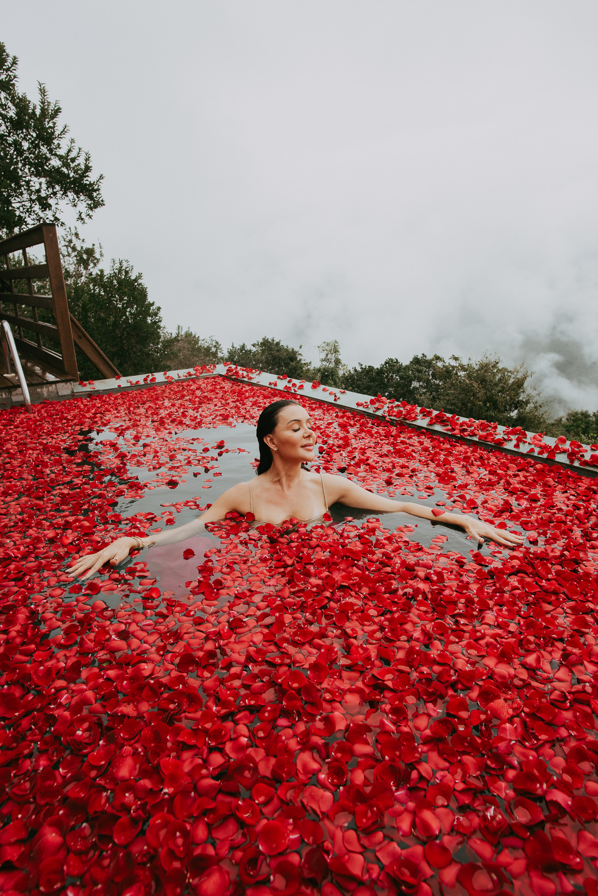 ensaio fotografico lua de mel , feminino, piscina borda infinita
