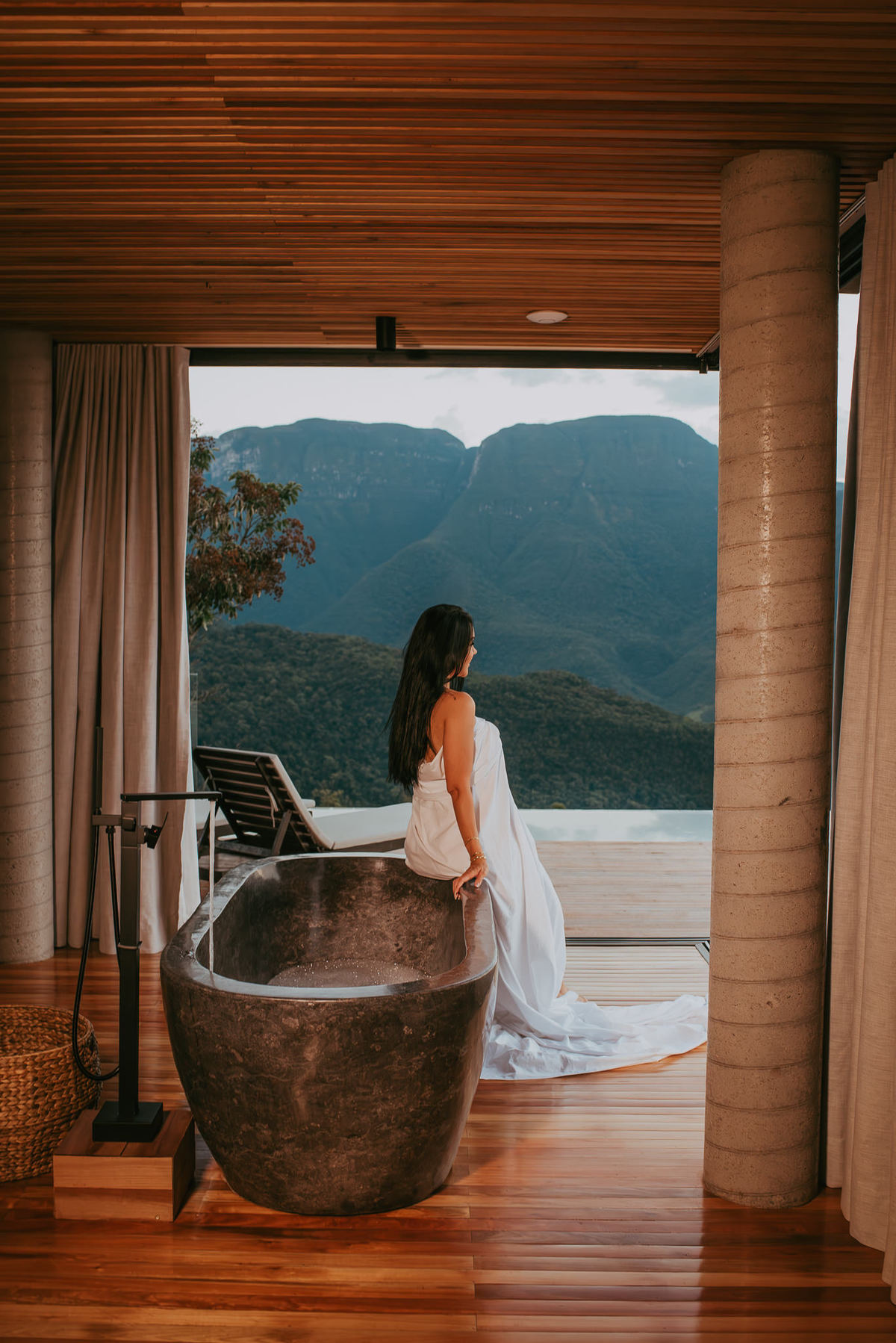 ensaio fotografico feminino no morada spa, na suíte 2, morada dos canyons , fotógrafos em praia grande SC