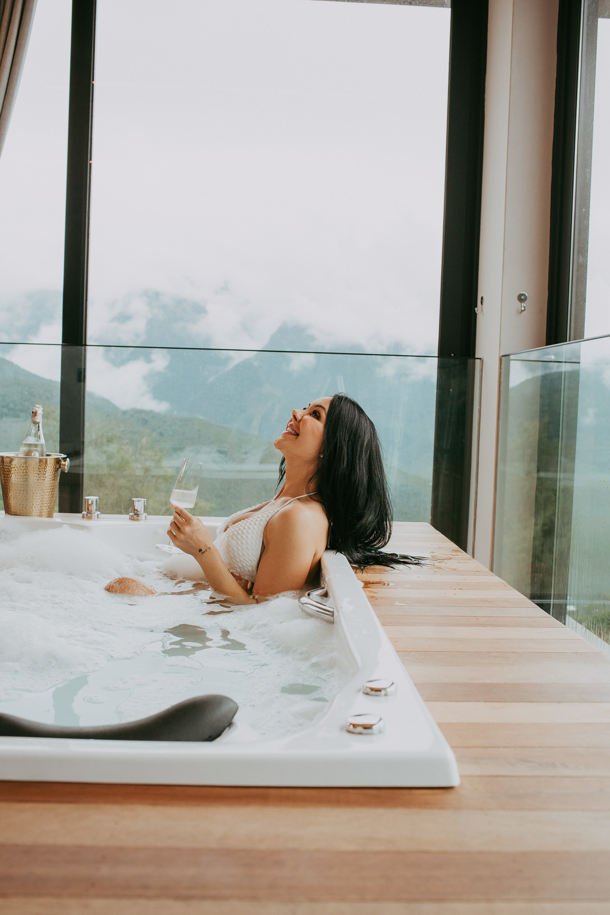 morada dos canyons suíte 3 morada spa, fotos femininas em banheiras, Discovery canyon , parador cambara do sul , fotógrafos em praia grande SC, ensaio fotográfico na pousada morada dos canyons